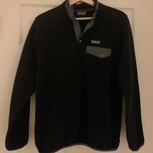 Women’s Patagonia Synchilla Snap-T fleece. Black. Size medium.